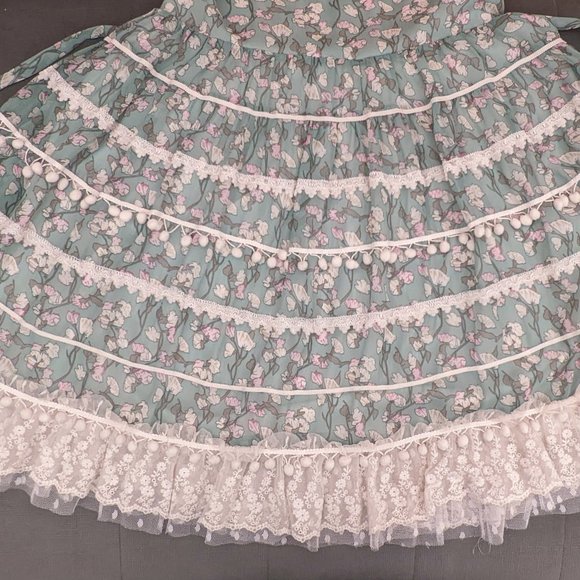 Shabby Chic Yumi Floral and Lace Mini Dress - Picture 6 of 13